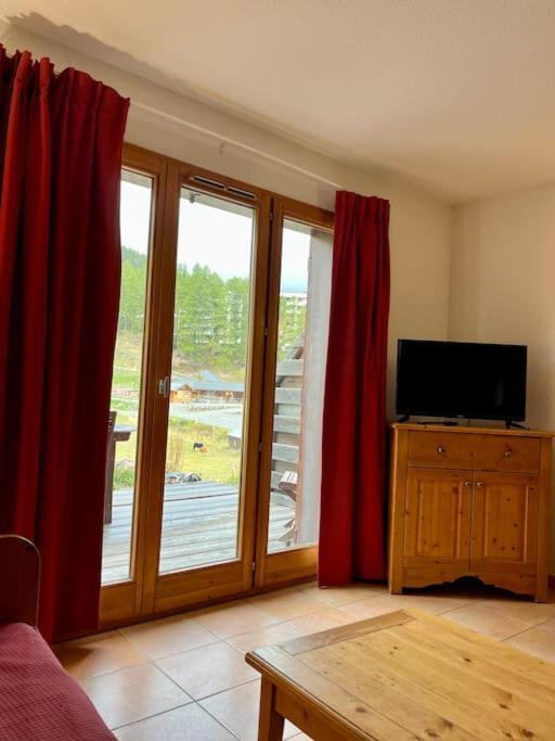 Chalet Vars 8 A 10 Personnes, Proche Des Pistes Bagian luar foto
