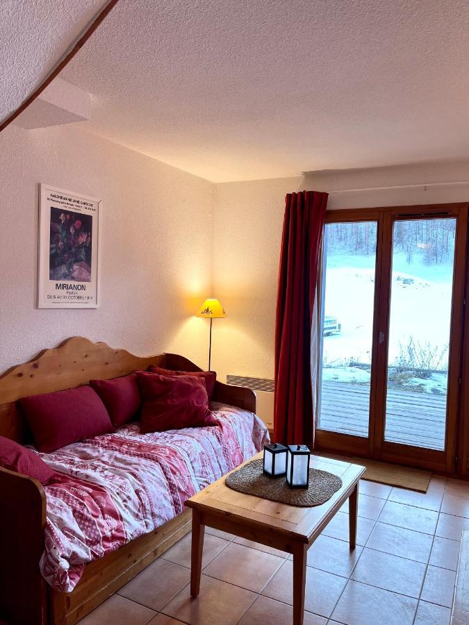 Chalet Vars 8 A 10 Personnes, Proche Des Pistes Bagian luar foto